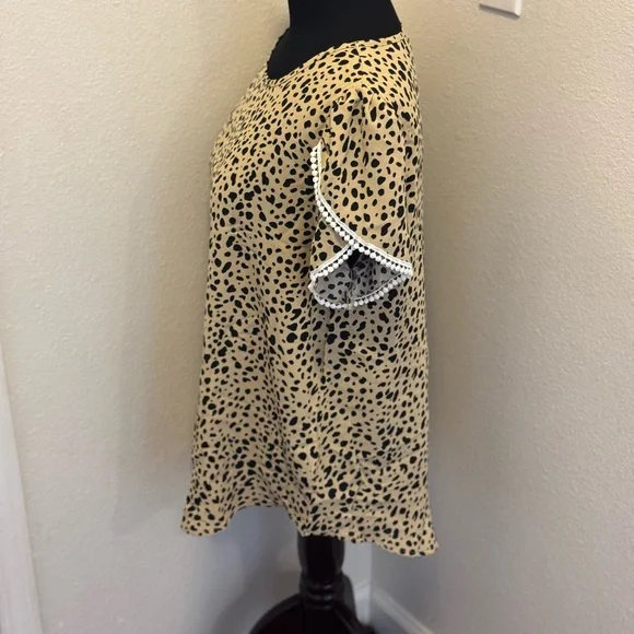 SHEIN Dalmatian Top Blouse Tulip Sleeve Puff Sleeve Animal Print L Large - Picture 8 of 8